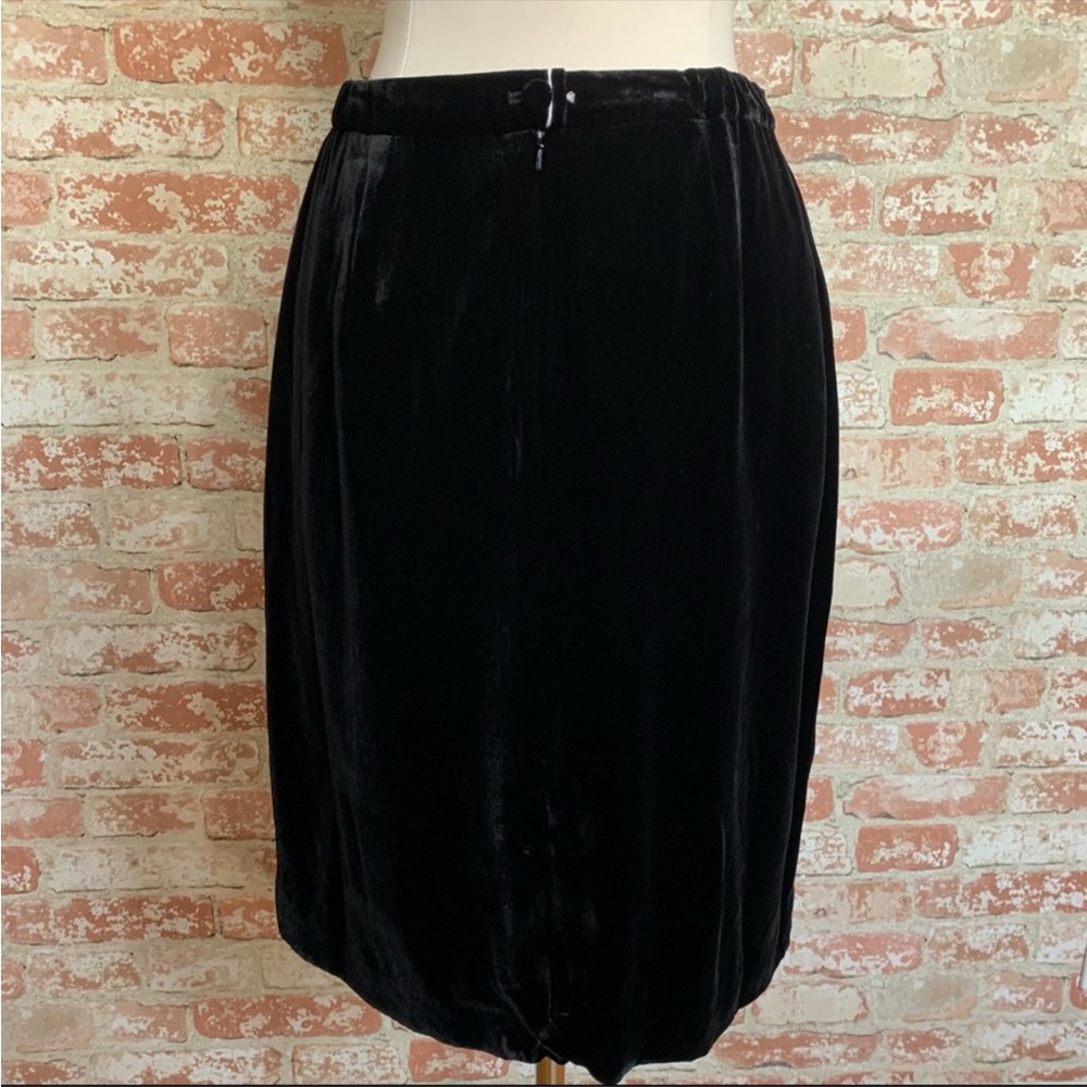 LANDS END Black Velvet Skirt Size 14 Knee Length - Picture 4 of 8